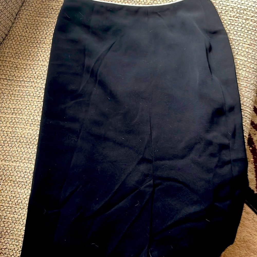 Ladies Skirt